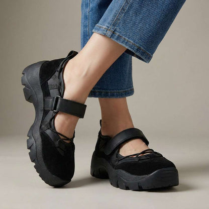 Velina | Comfortable loafers with a velcro fastening